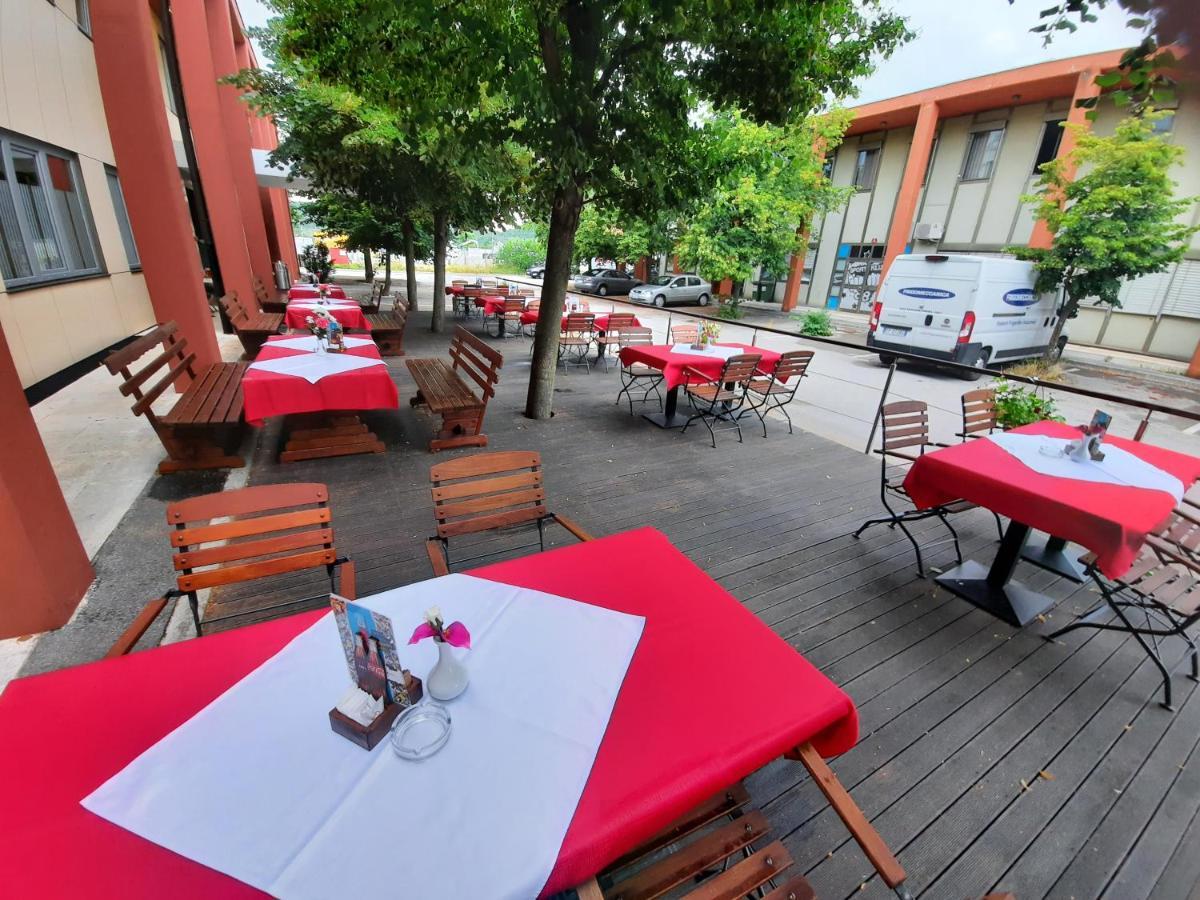 Hotel Prunk Sežana Extérieur photo