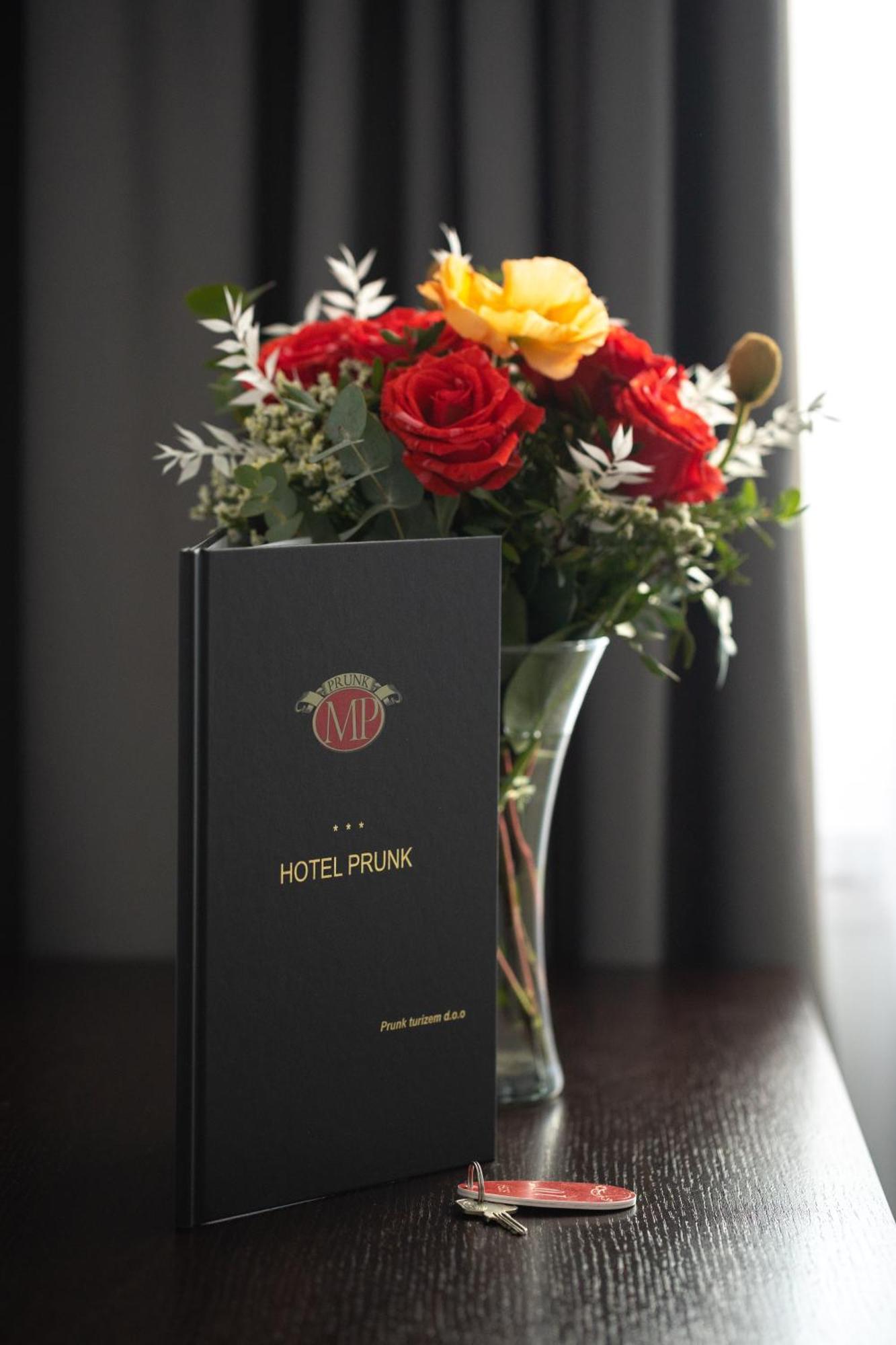 Hotel Prunk Sežana Extérieur photo